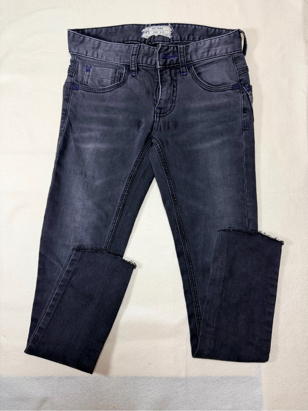 Free People Womens 25 Skinny Jeans Black Gray Raw Hem Purple Stitch Cropped